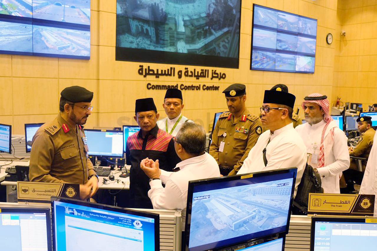 Kapolri Kunjungi Pusat...