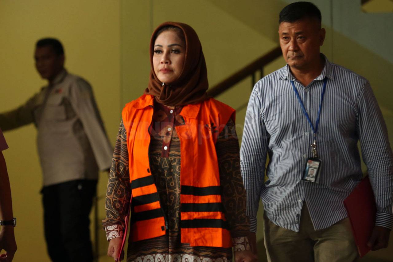 KPK Tahan Wali Kota...