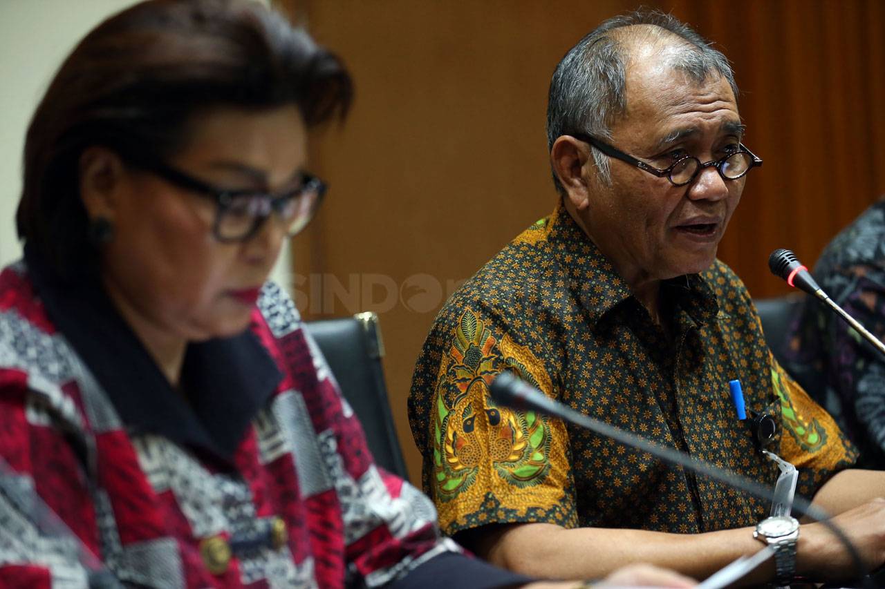KPK Gelar Barang Bukti...