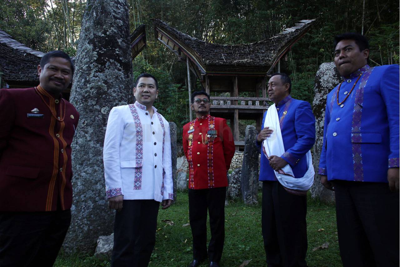 HT Kunjungi Obyek Wisata...