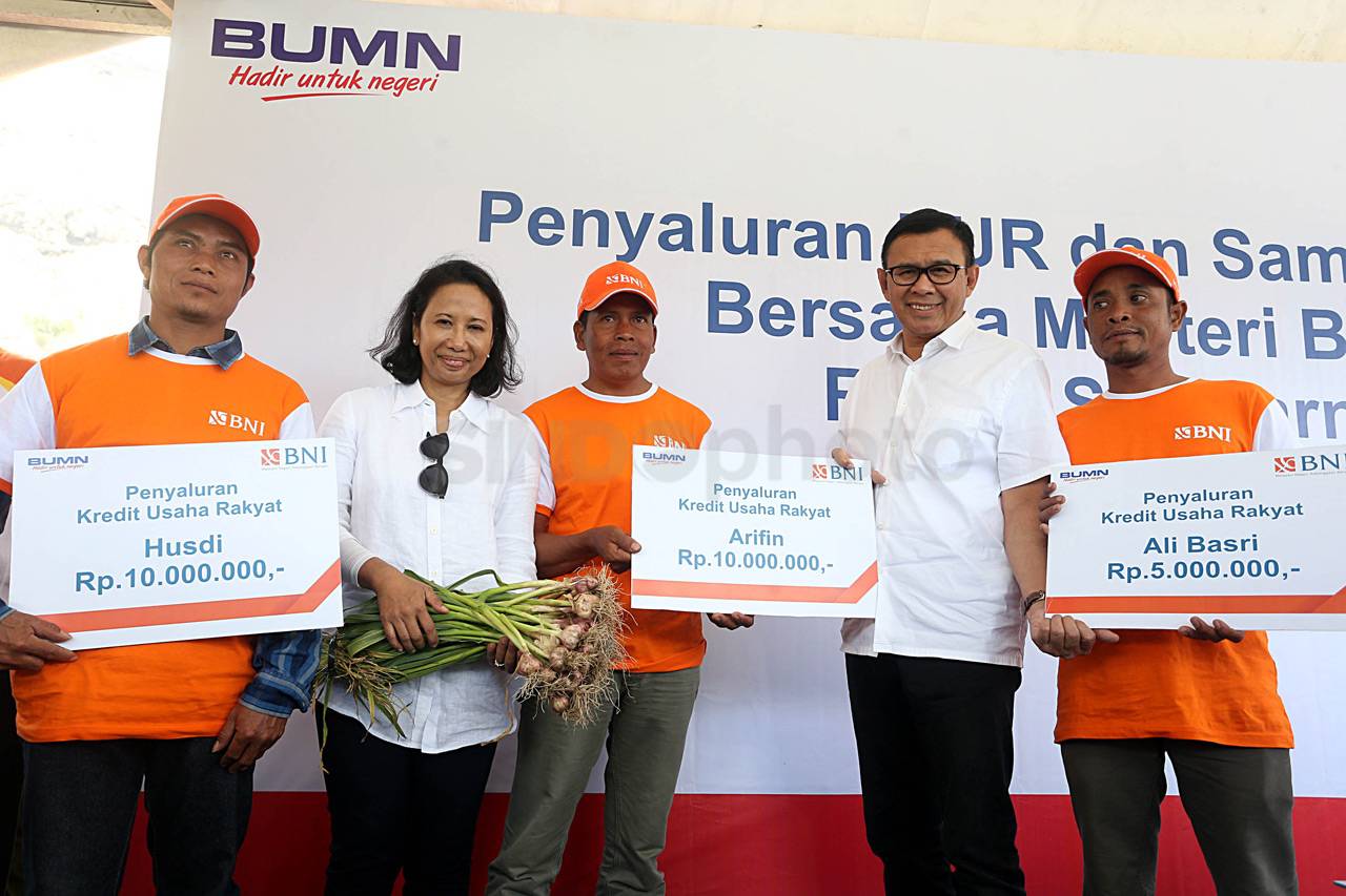 BNI Salurkan KUR untuk...