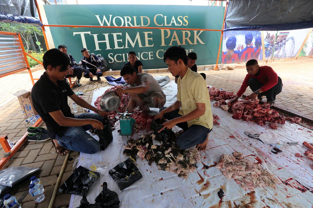 Trans Park Cibubur Bagikan...