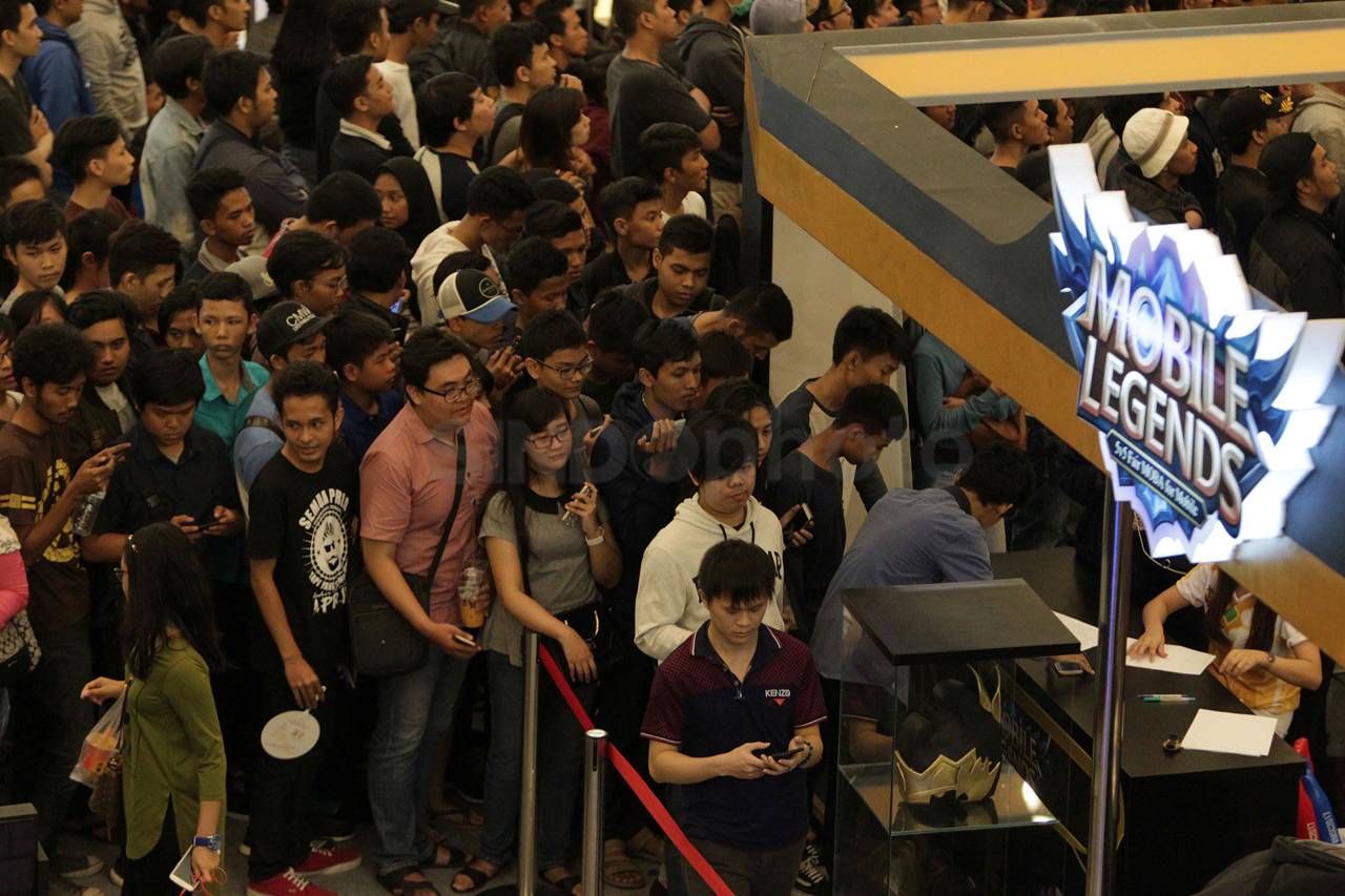 Ribuan Gamers Padati...