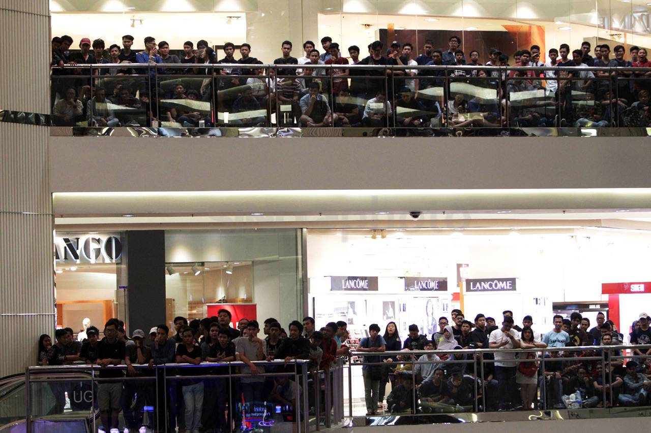 Ribuan Gamers Padati...
