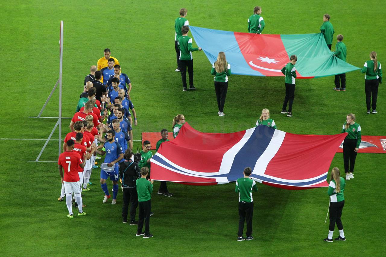 Norwegia Kalahkan Azerbaijan...