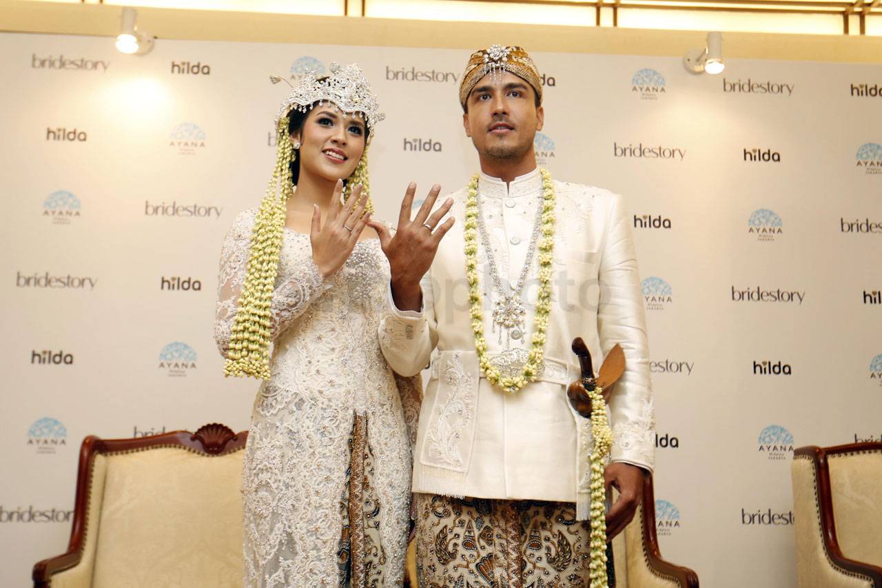Raisa Resmi Dinikahi...