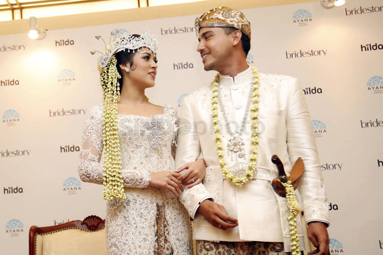 Raisa Resmi Dinikahi...