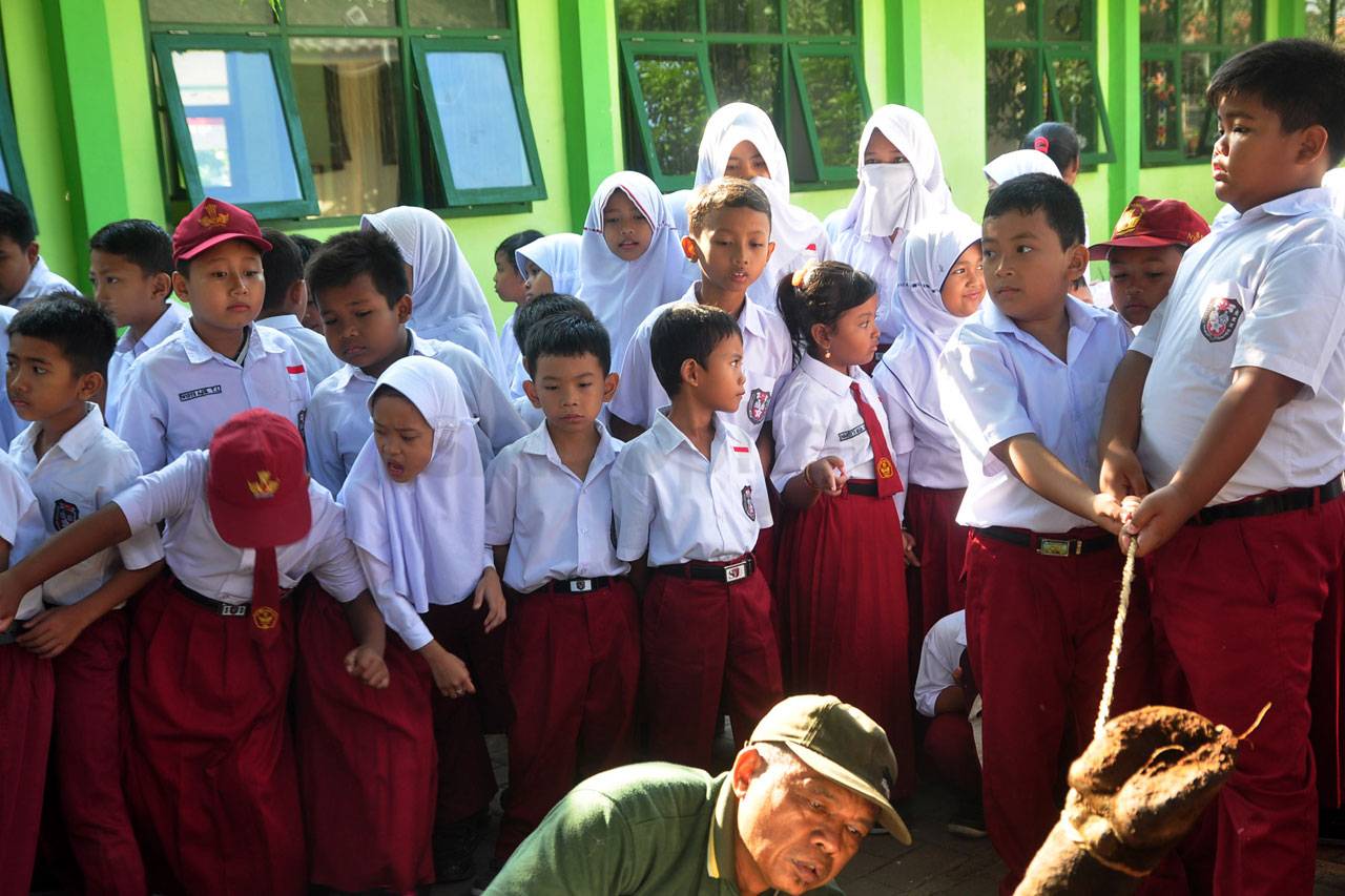 Pendidikan Berkurban...