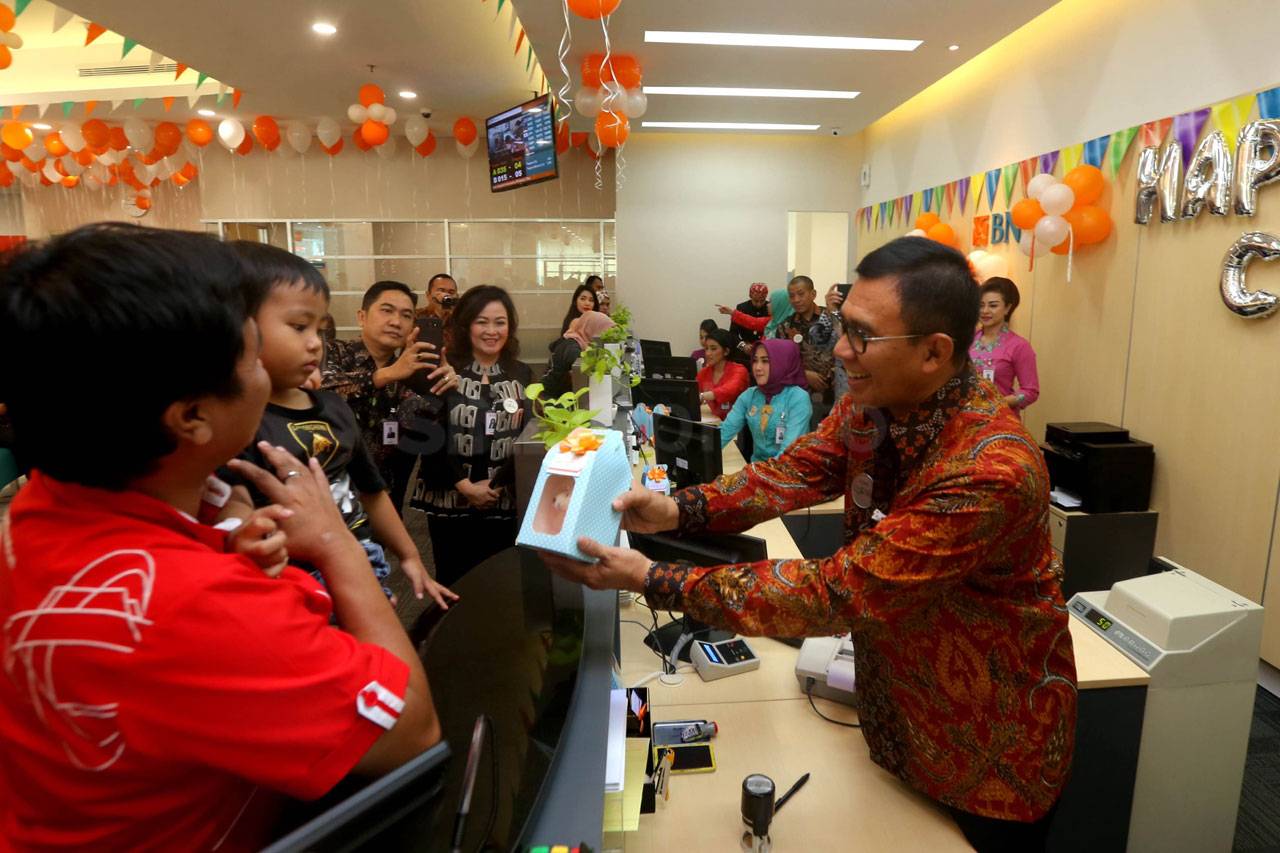 Peringati Hari Pelanggan...