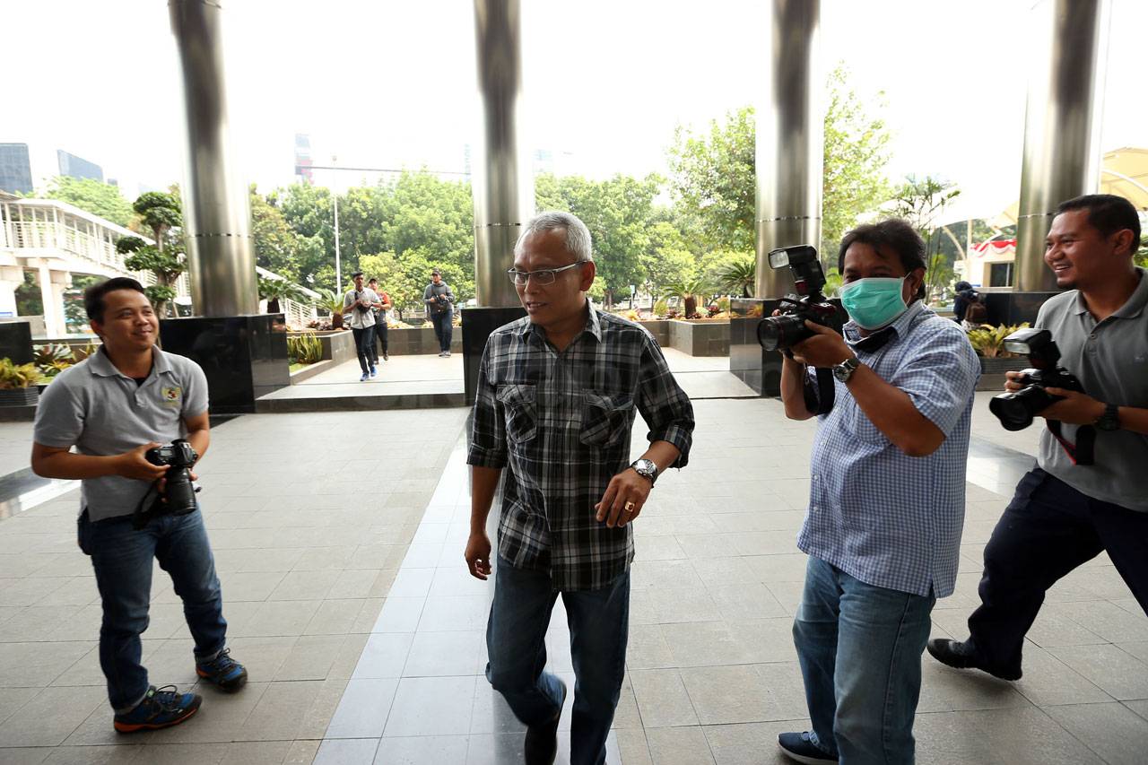 KPK Panggil Anggota...