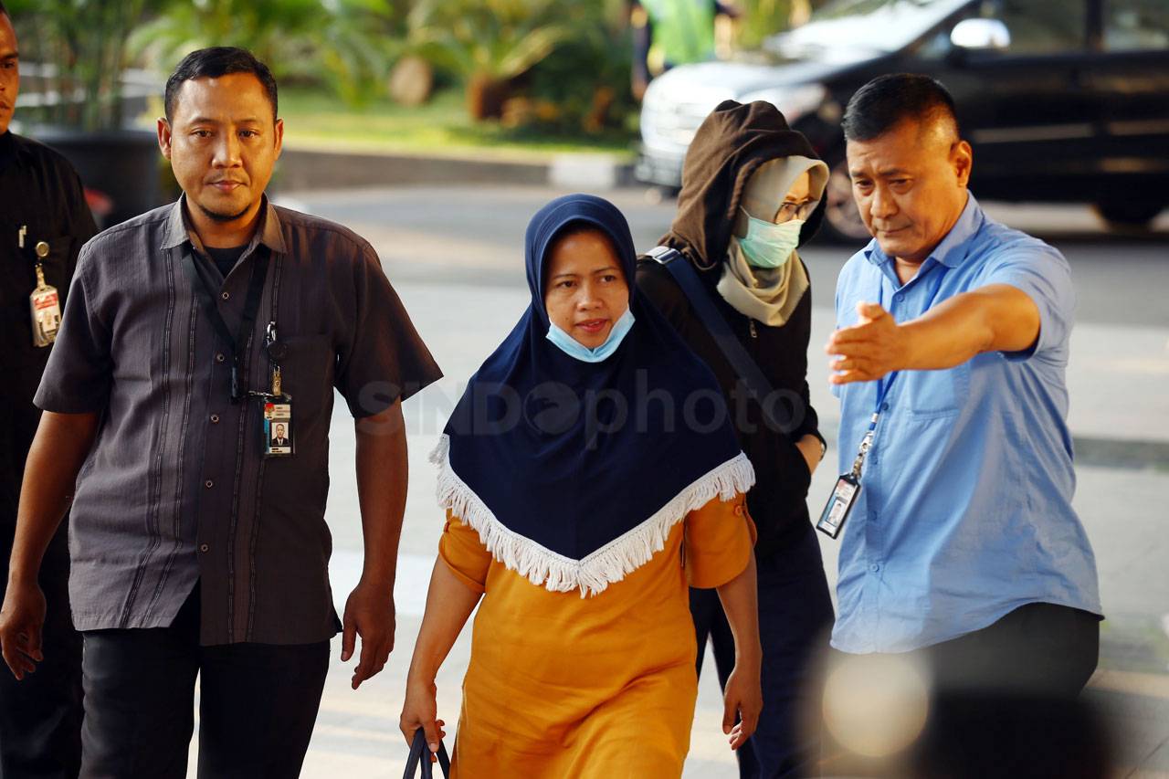 KPK Tangkap Hakim Pengadilan...