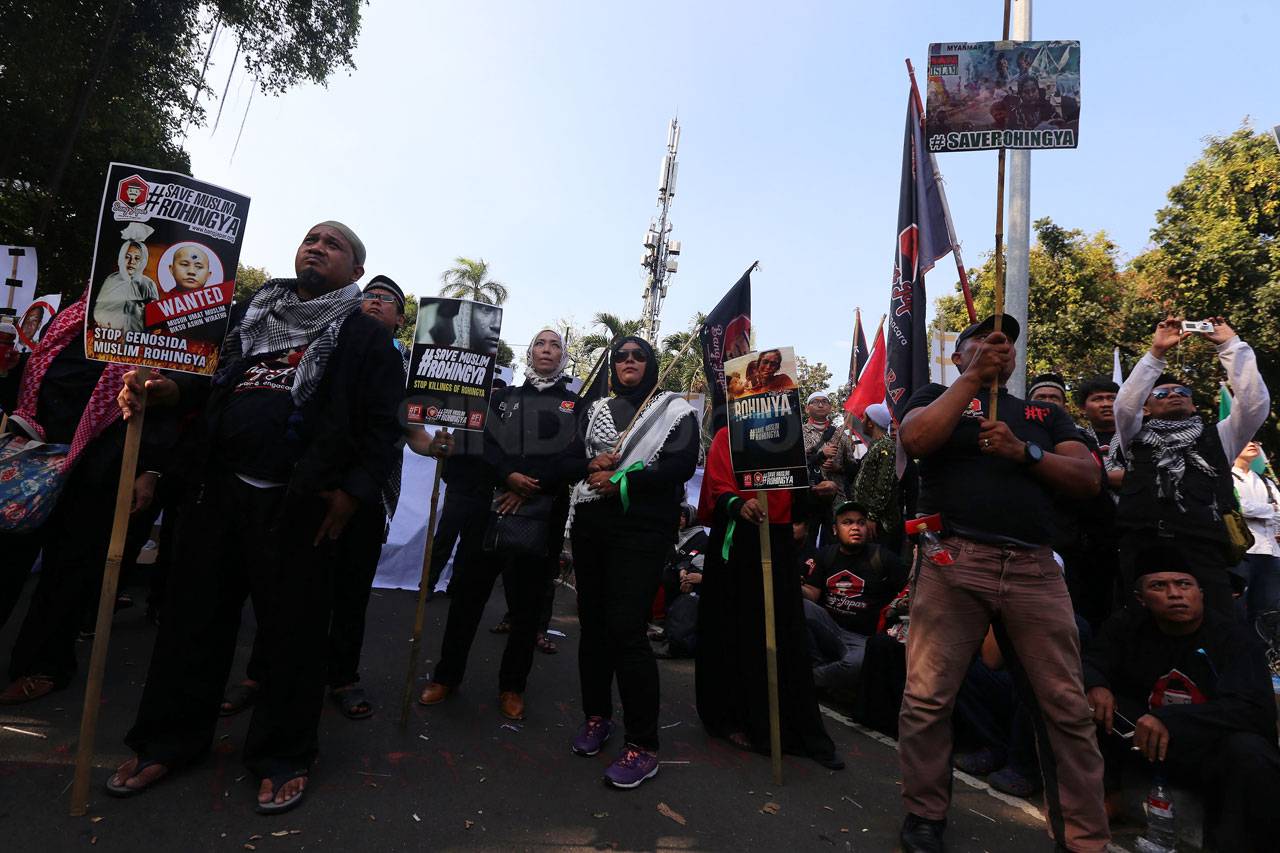 Aksi Solidaritas Rohingya...