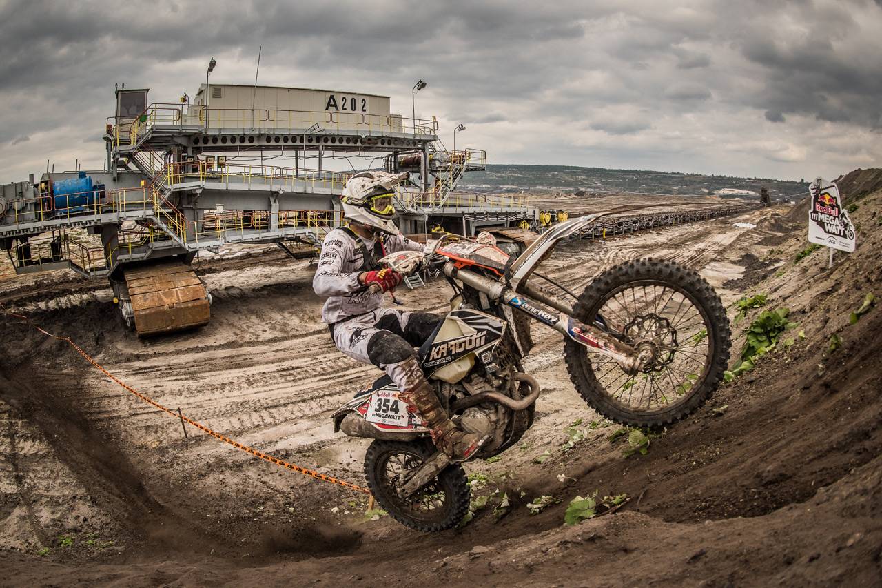 1000 Crosser di Ajang...