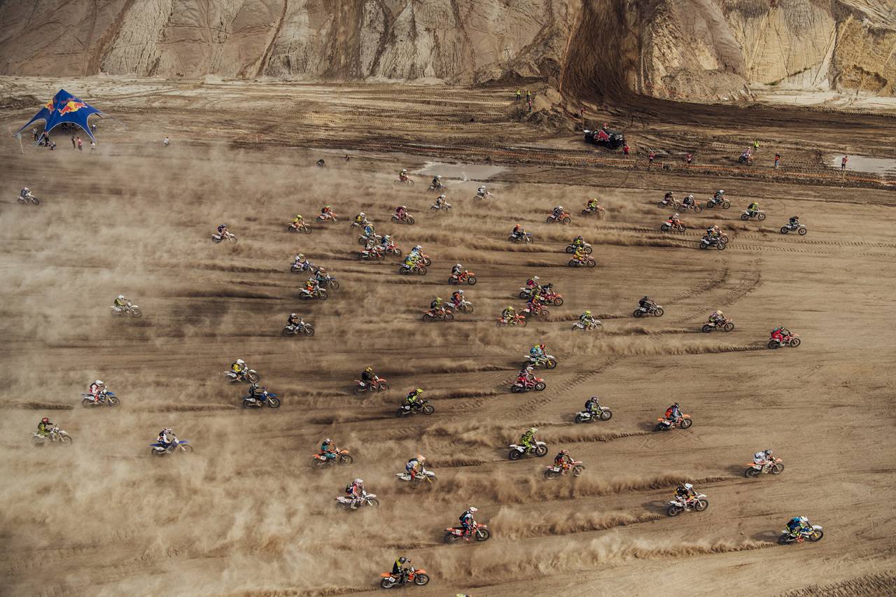 1000 Crosser di Ajang...