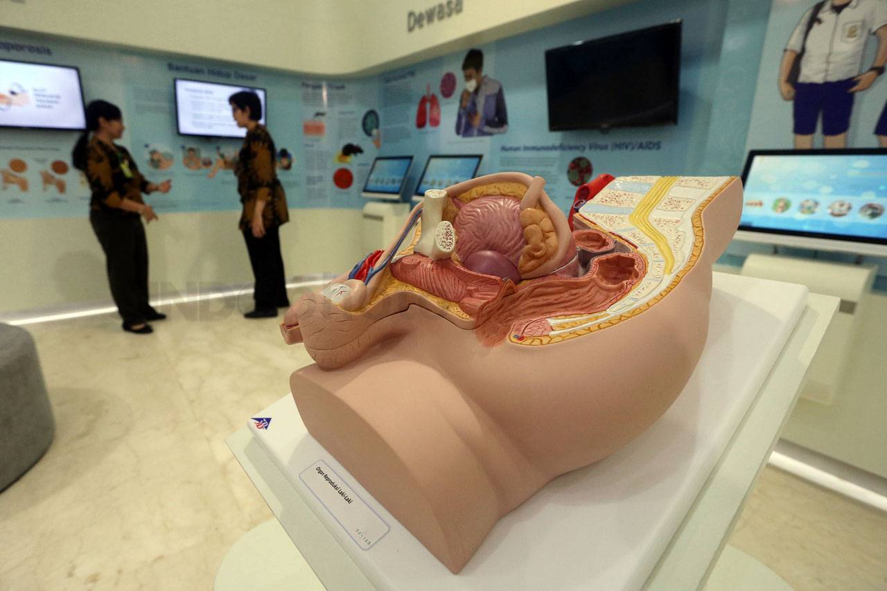 Menteri Puan Resmikan...