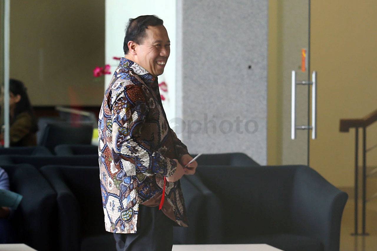 KPK Periksa Sekjen Kemenhub...