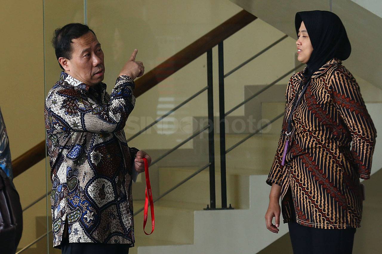 KPK Periksa Sekjen Kemenhub...
