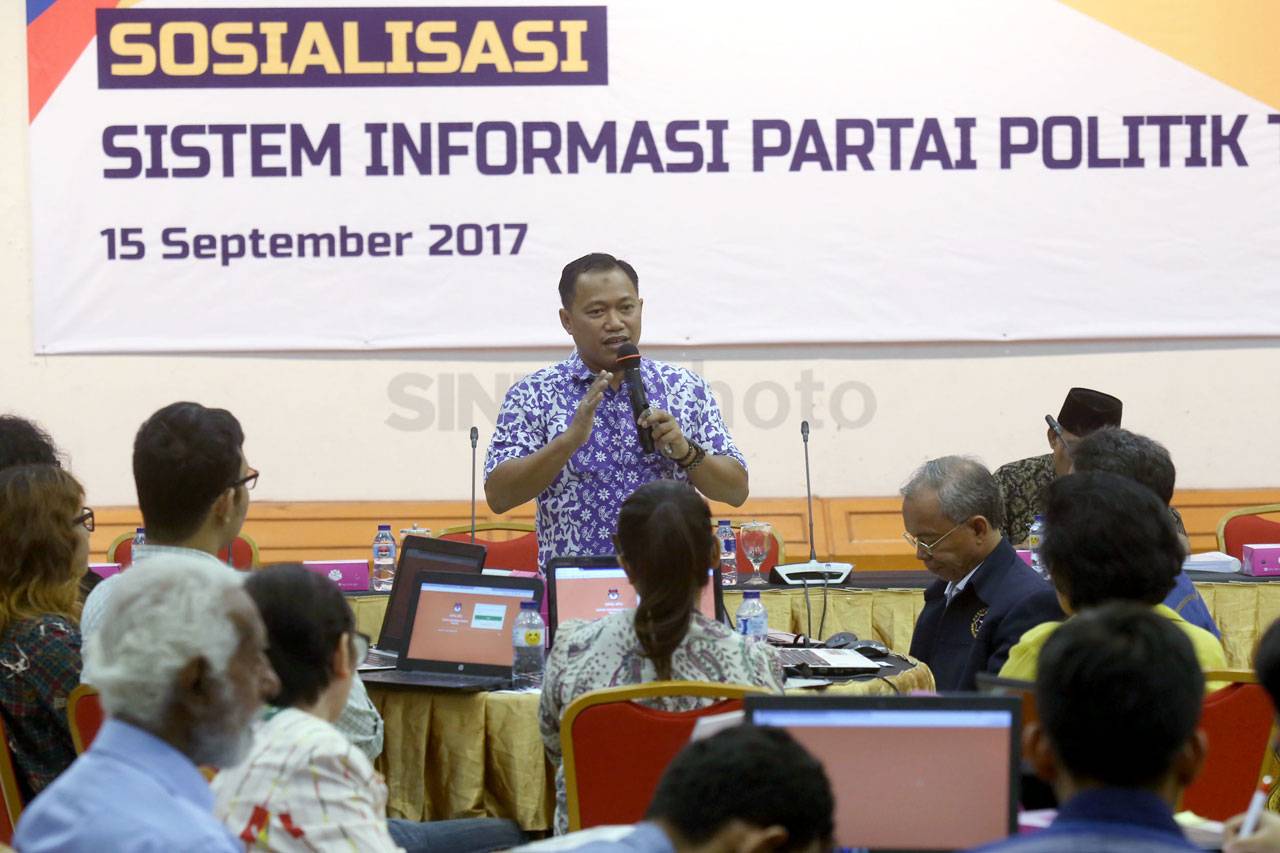 KPU Lakukan Sosialisasi...