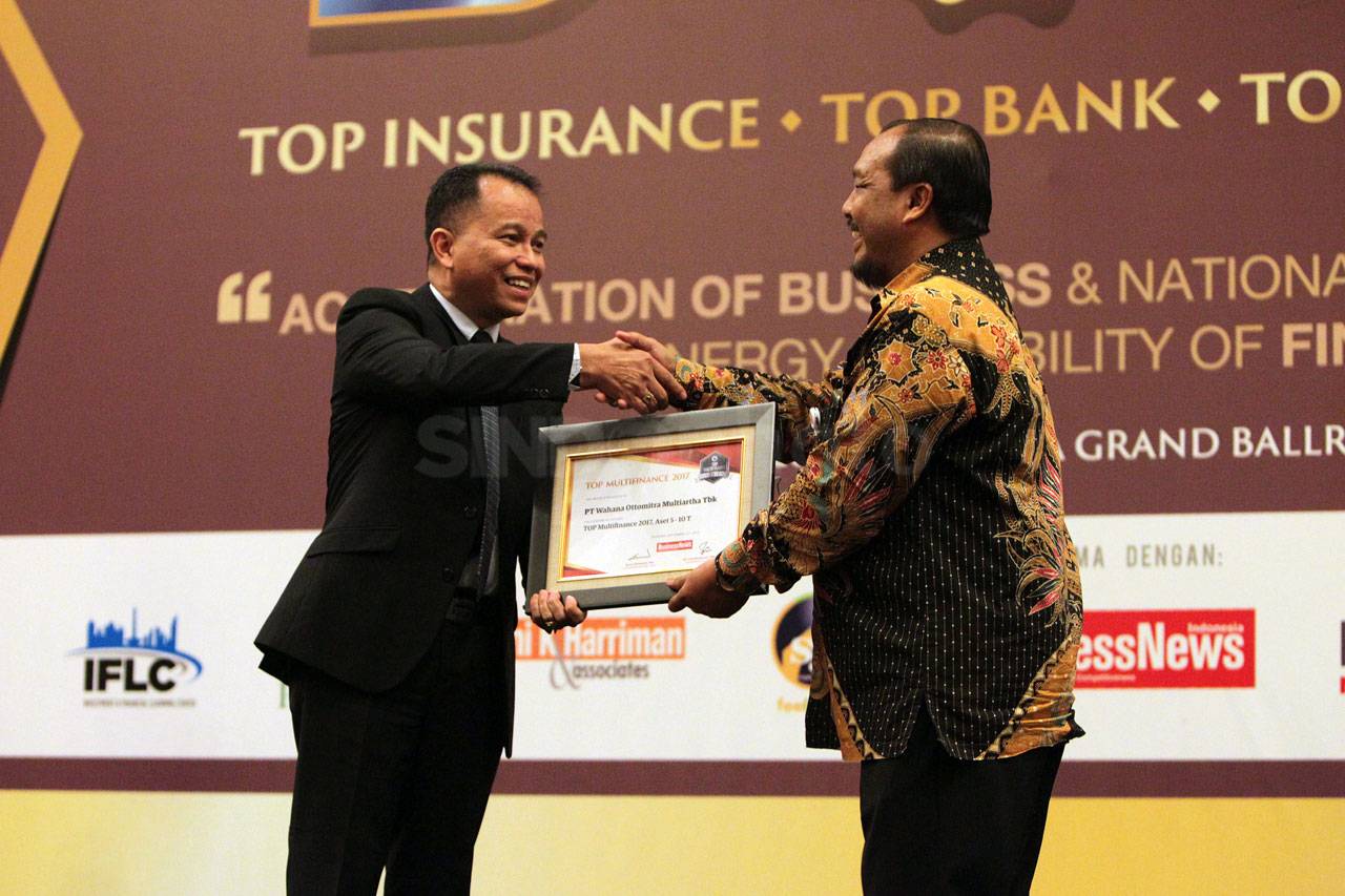 WOM Finance Raih Penghargaan...