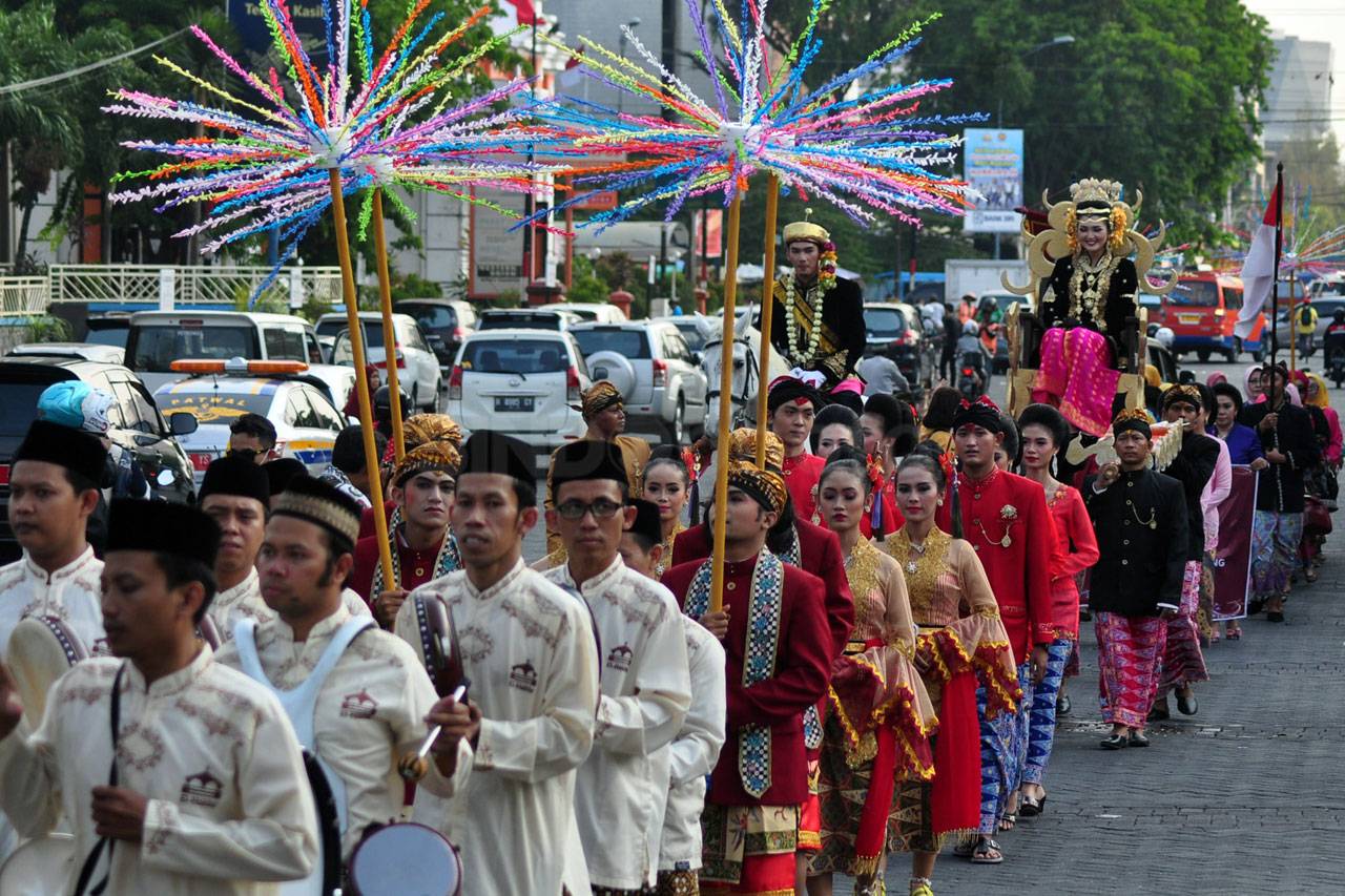 Melestarikan Budaya...