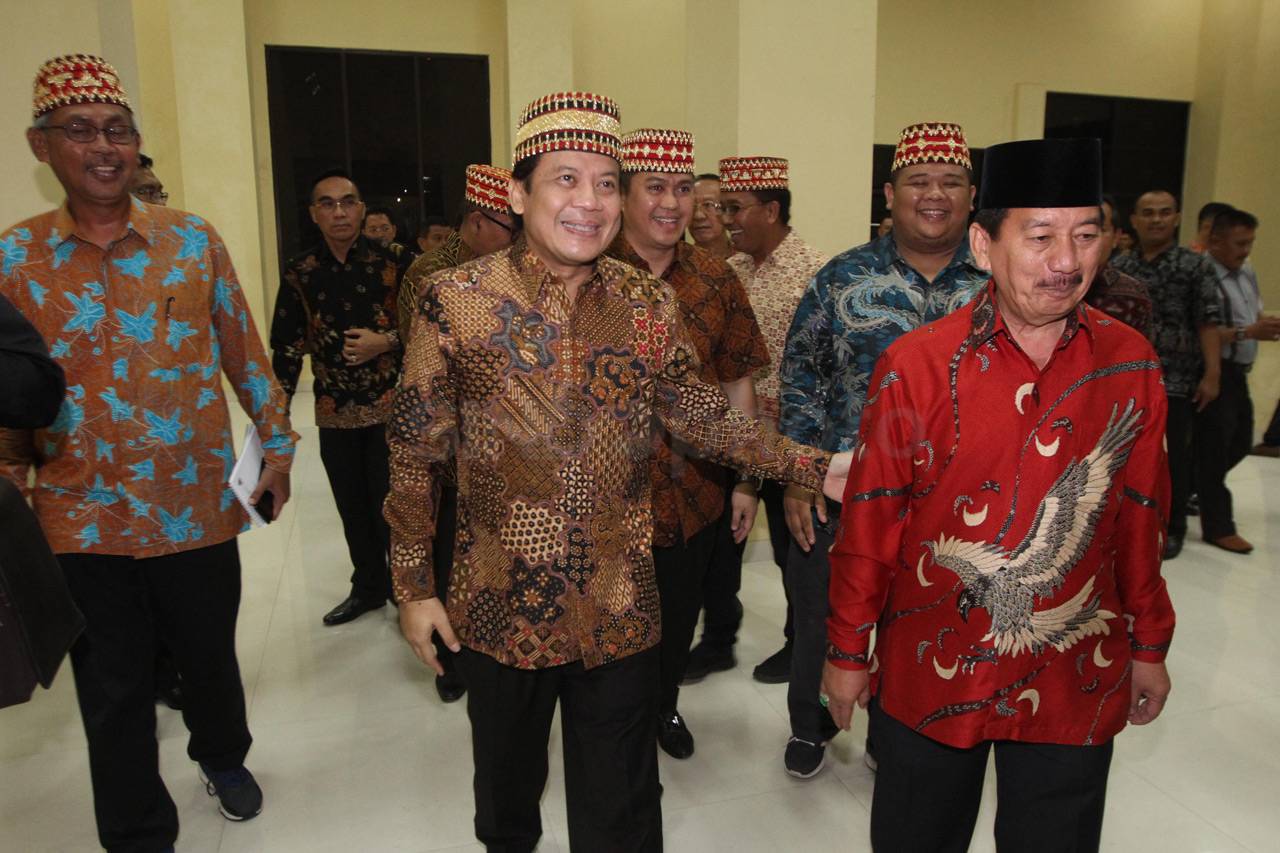 Wakil Ketua DPR Taufik...