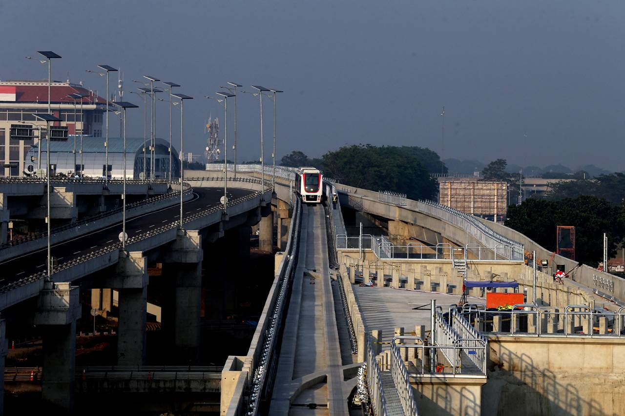 Skytrain Bandara Soekarno-Hatta...