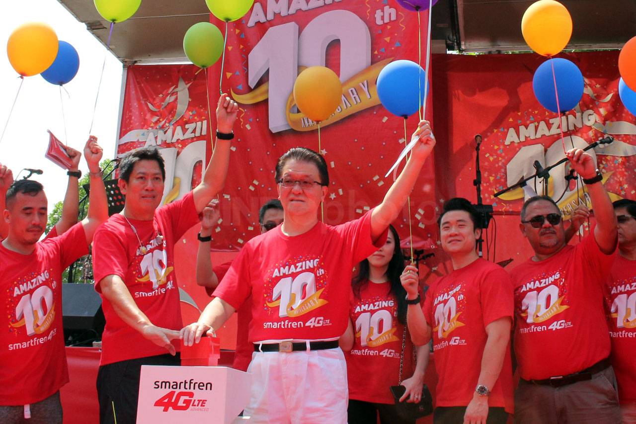 Smartfren Rayakan Ulang...