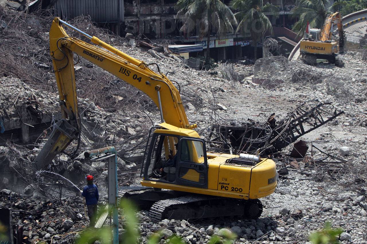 Revitalisasi Pasar Senen...