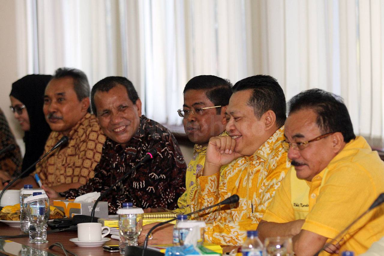 Datangi DPP Golkar,...