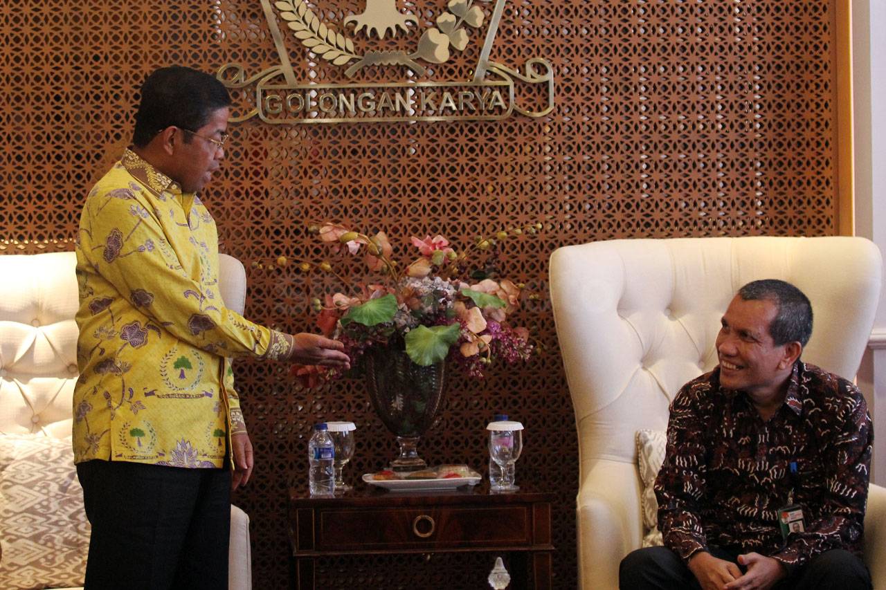 Datangi DPP Golkar,...