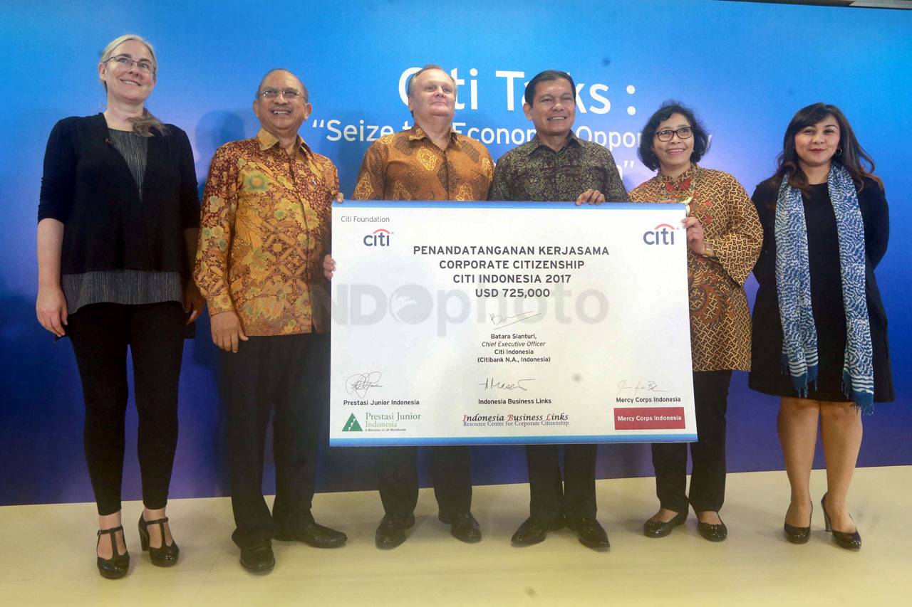 Citi Indonesia Serahkan...