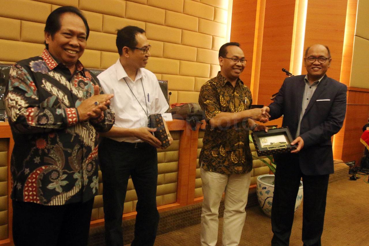 Seminar Rencana Pengembangan...