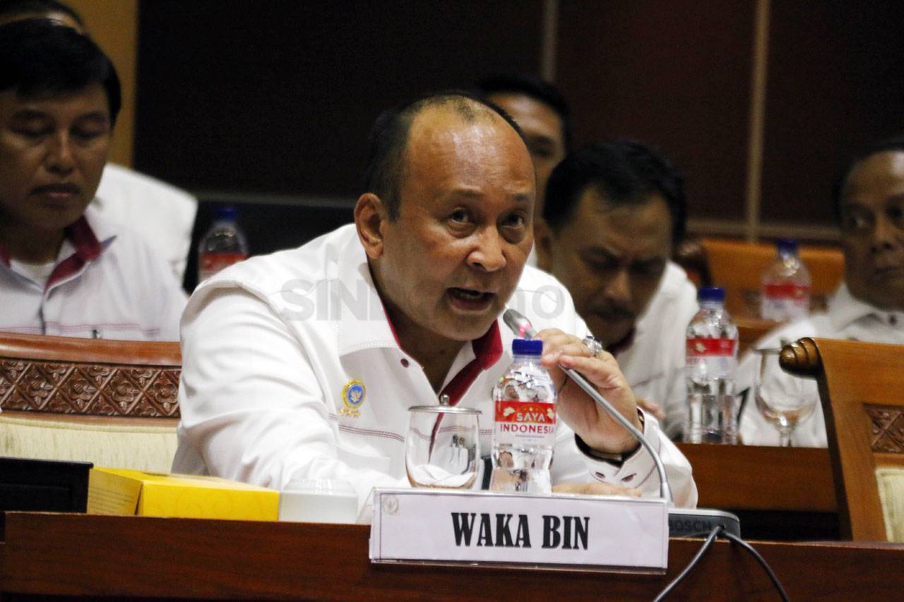 Komisi I DPR Raker dengan...