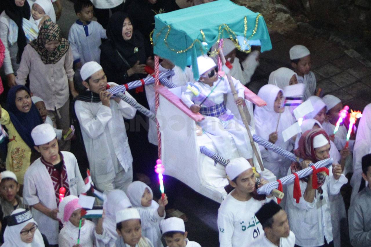 Pawai Obor Meriahkan...