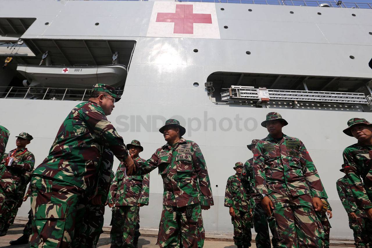 Sambut HUT Ke-72 TNI,...