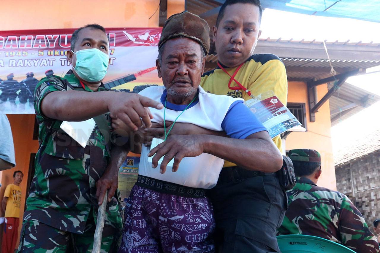 Rayakan HUT TNI, KRI...