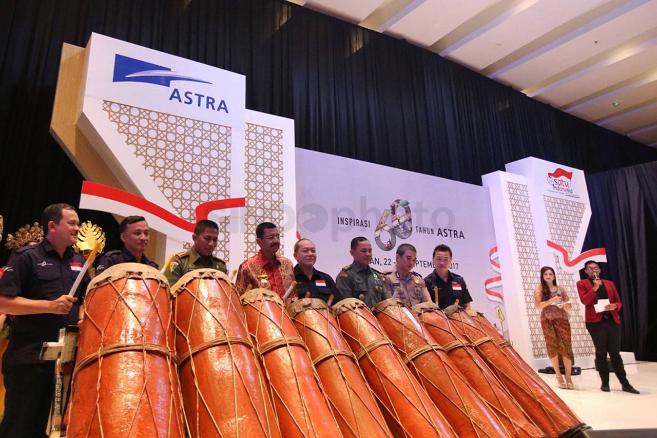 Astra Rayakan HUT Ke-60...