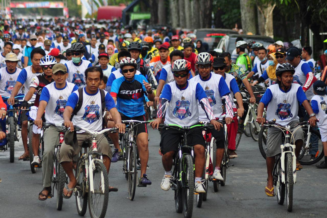 Touring Kendaraan Terbanyak...