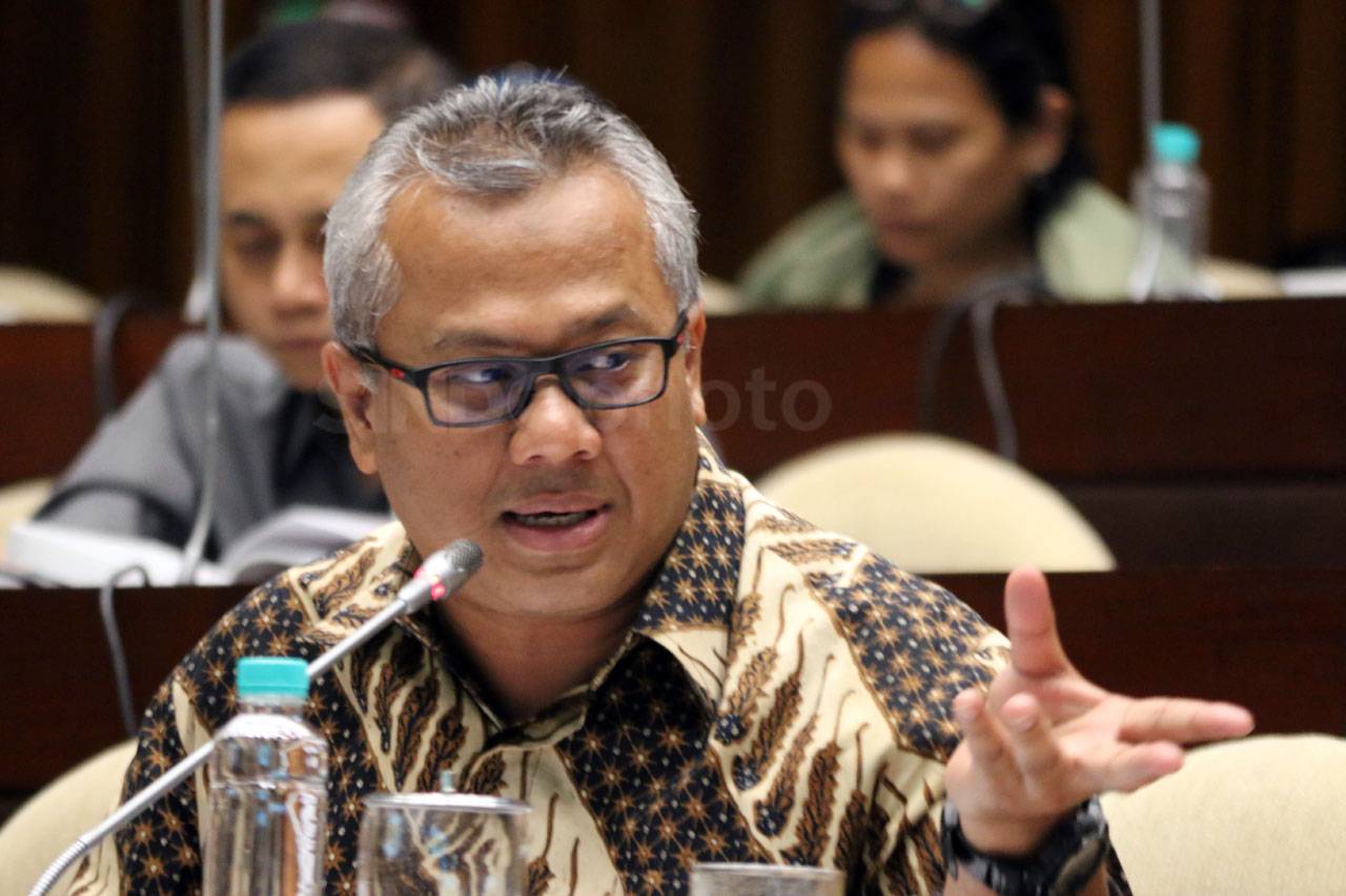 Komisi II Gelar Rapat...