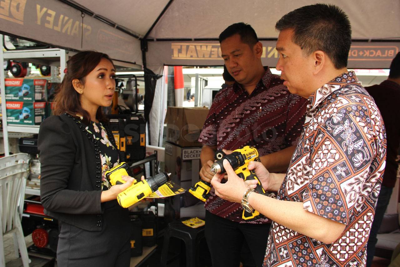 LTC Glodok Gelar Bazar...