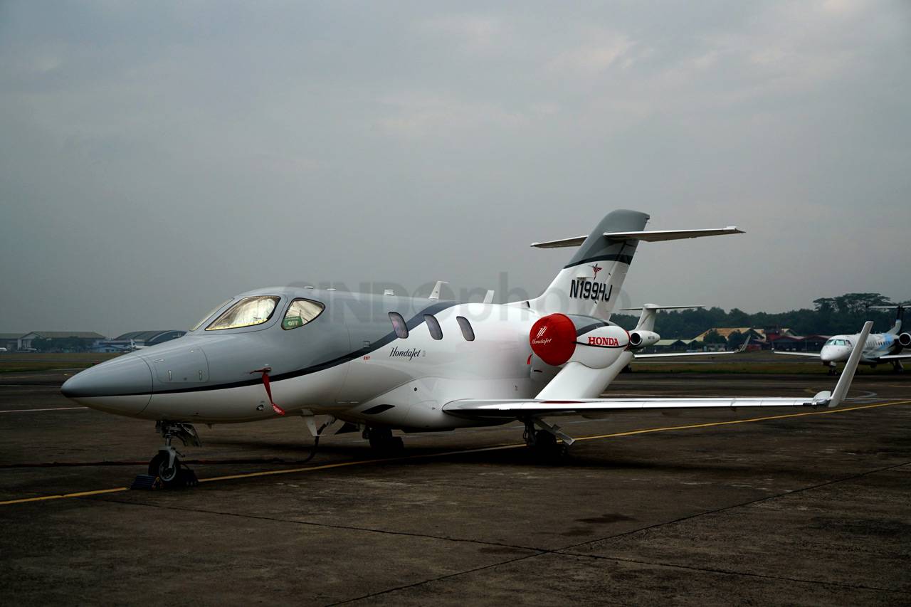 HondaJet Mendarat Pertama...