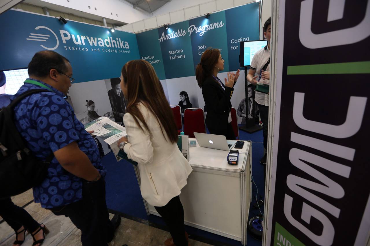 Membangun Masa Depan...