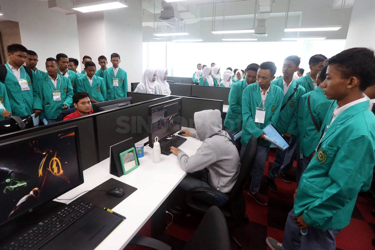 Siswa SMK Belajar Animasi...