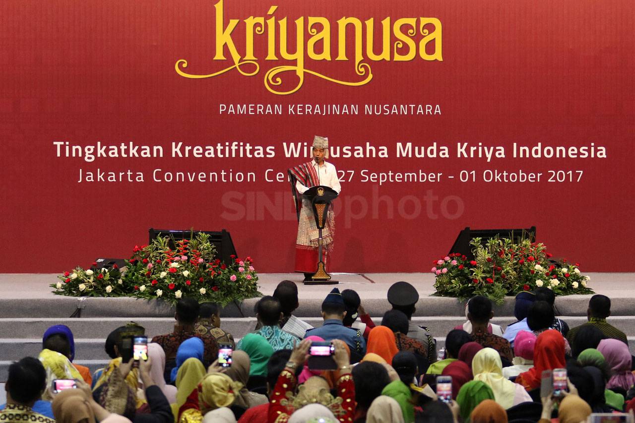 Presiden Jokowi Buka...