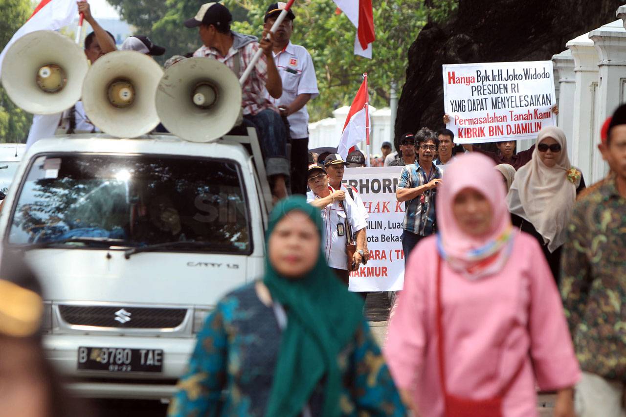 Puluhan Warga Jatisari...