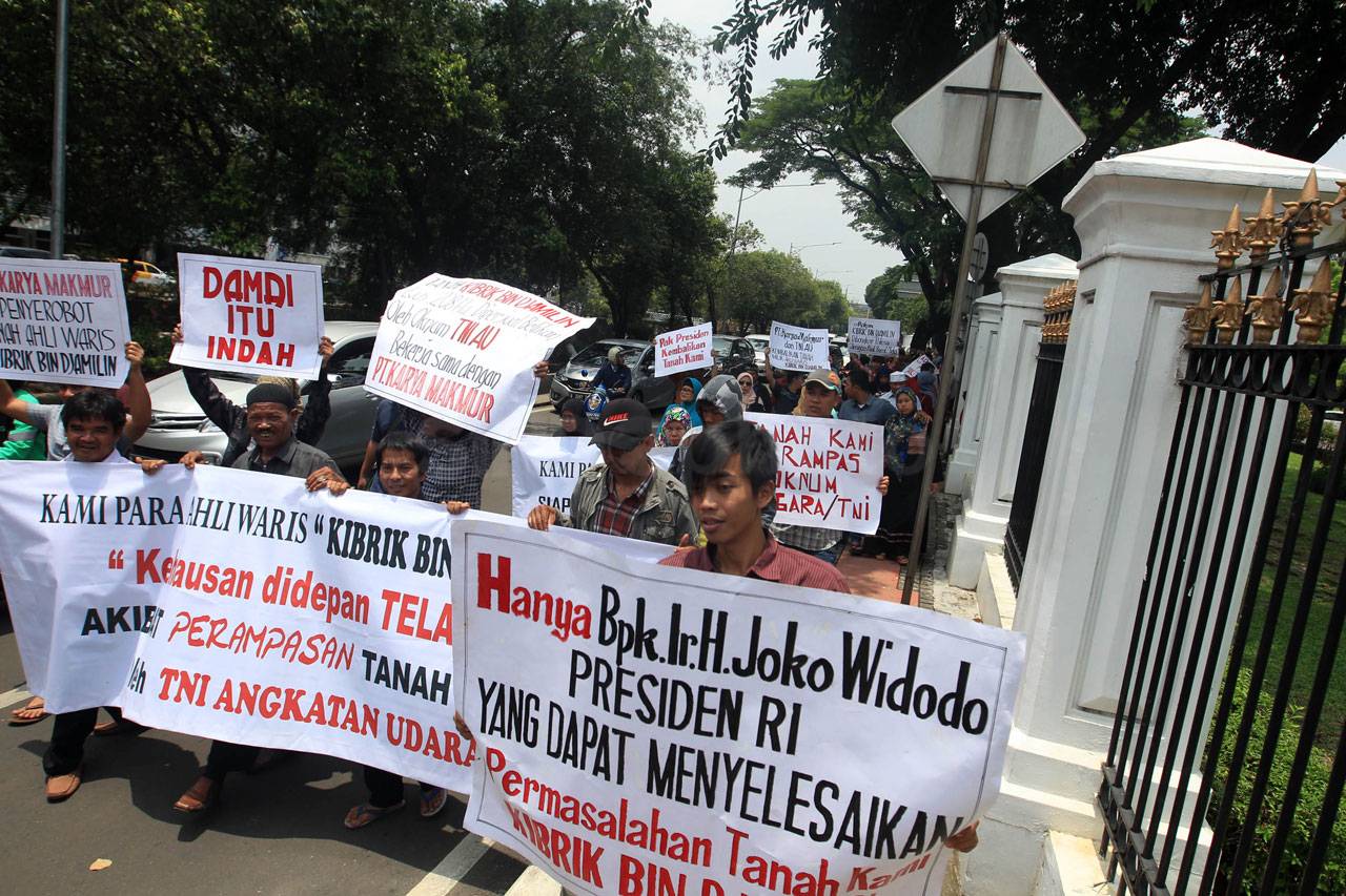 Puluhan Warga Jatisari...