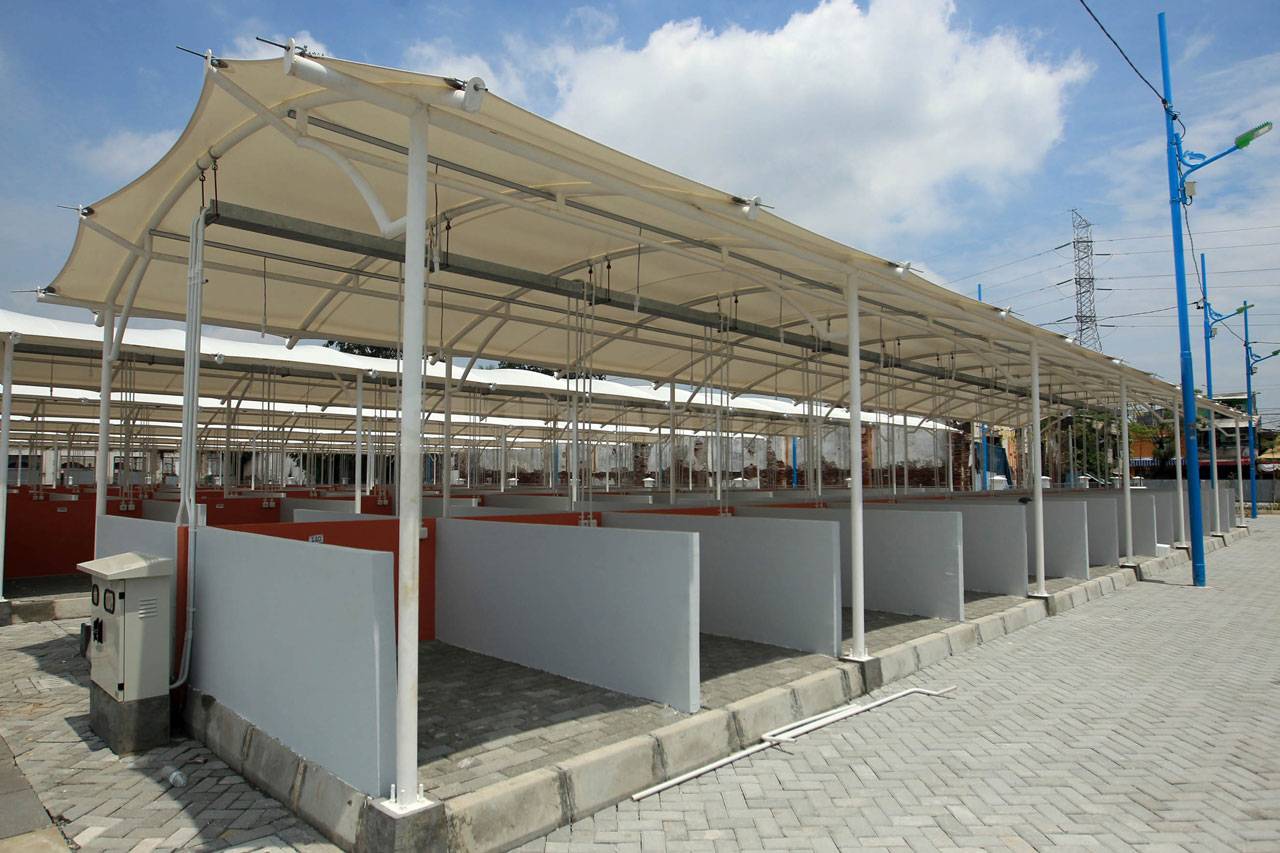 Ratusan PKL Kota Tua...