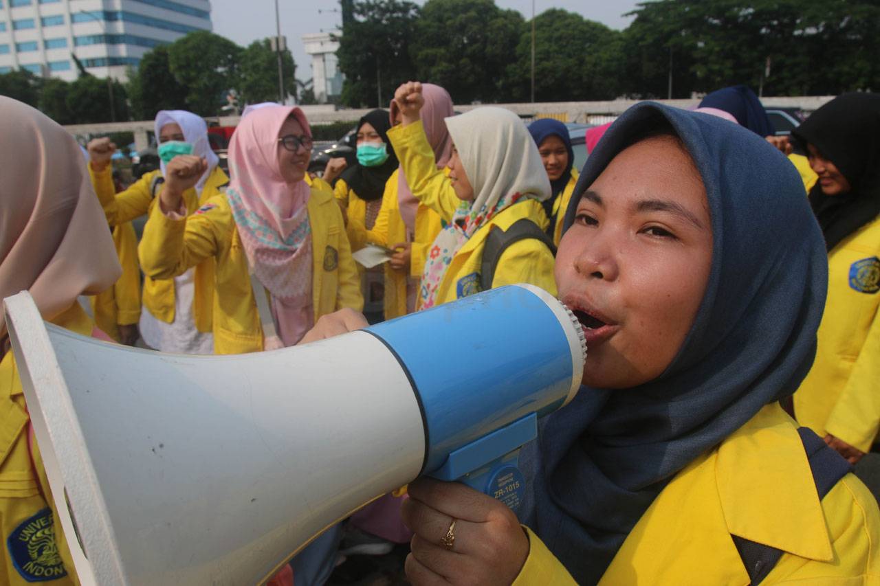 Demo di Depan DPR, Mahasiswa...