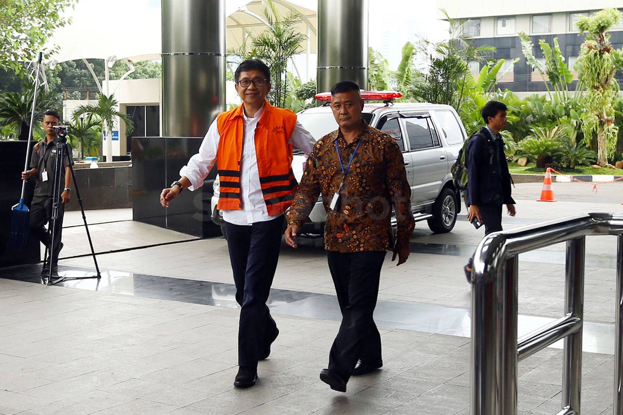 Wali Kota Batu Nonaktif...