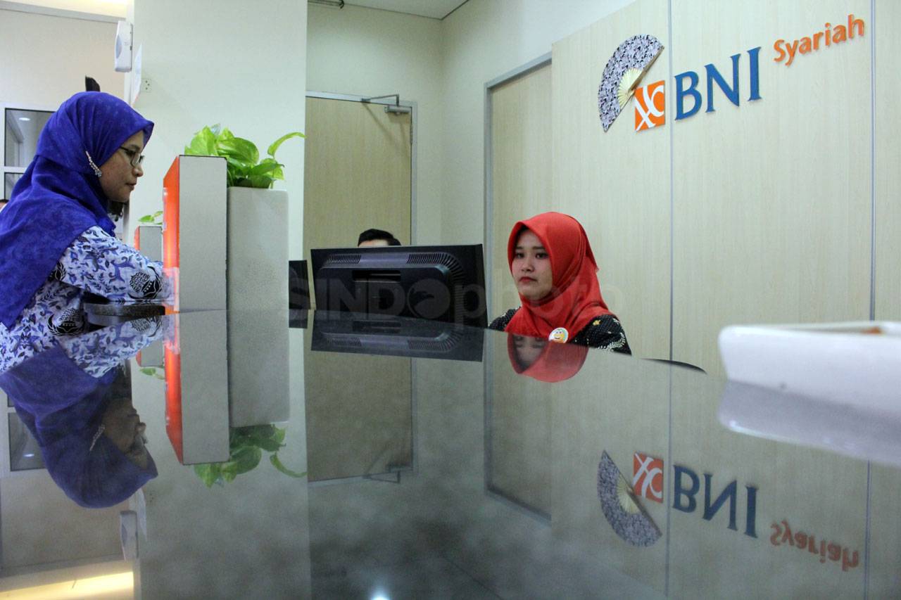 Peringati Hari Batik...